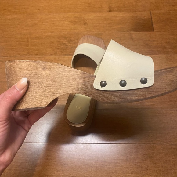 Wooden Leather Slide Sandals Size 9 NEVER WORN - Picture 3 of 4